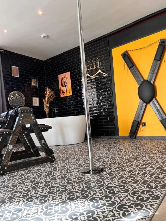Play & Spa - Expérience 50 Nuances de Grey — 33240 Aubie-Et-Espessas