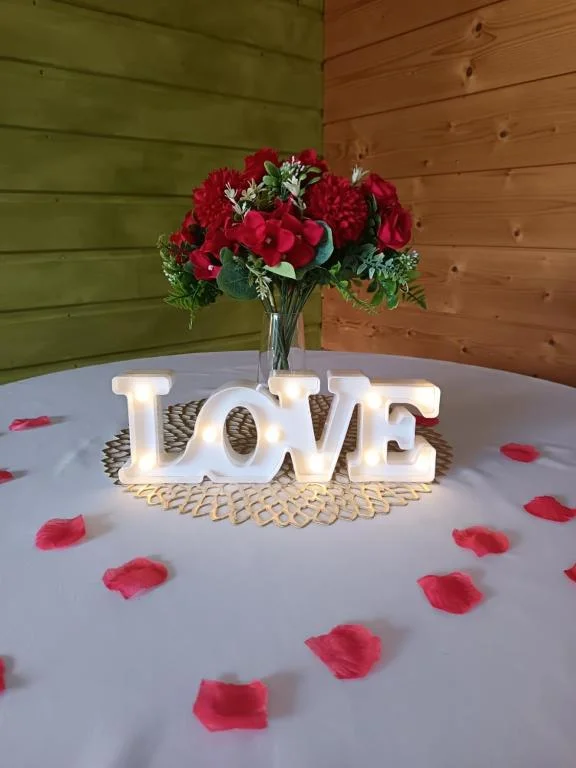 Séjour romantique pour deux en gîte avec ambiance Love Room