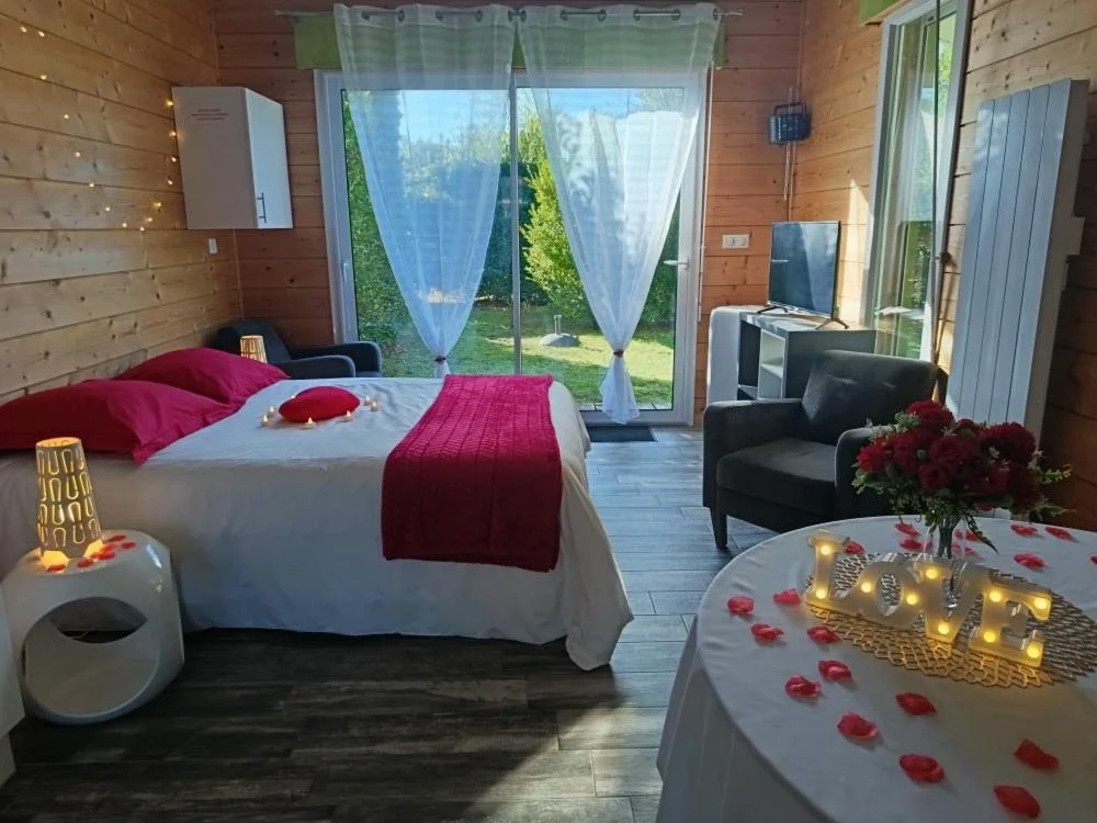 Séjour romantique pour deux en gîte avec ambiance Love Room