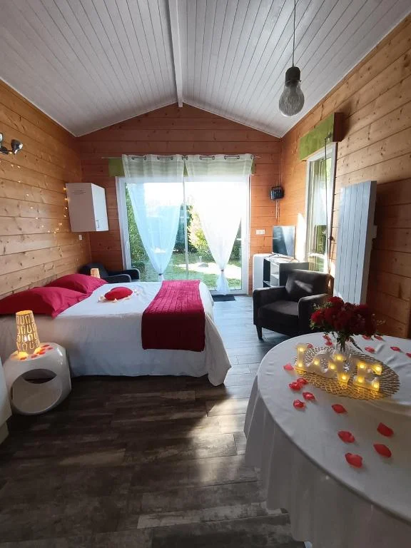 Séjour romantique pour deux en gîte avec ambiance Love Room