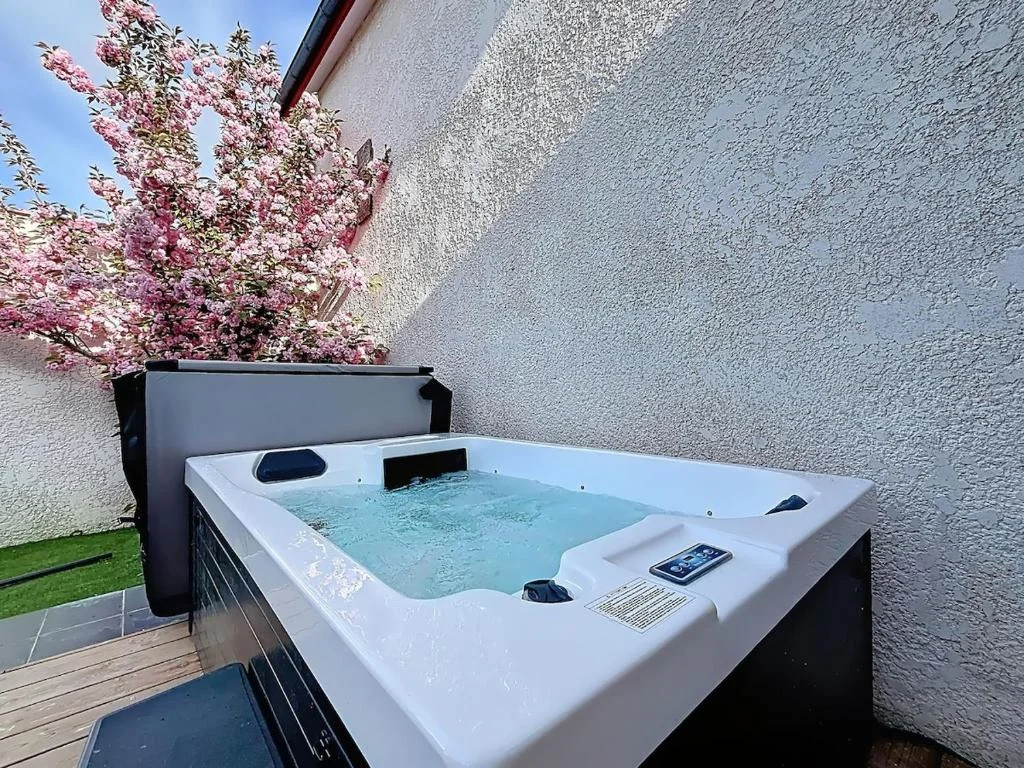 Parenthèse Romantique - Love Room avec Jacuzzi